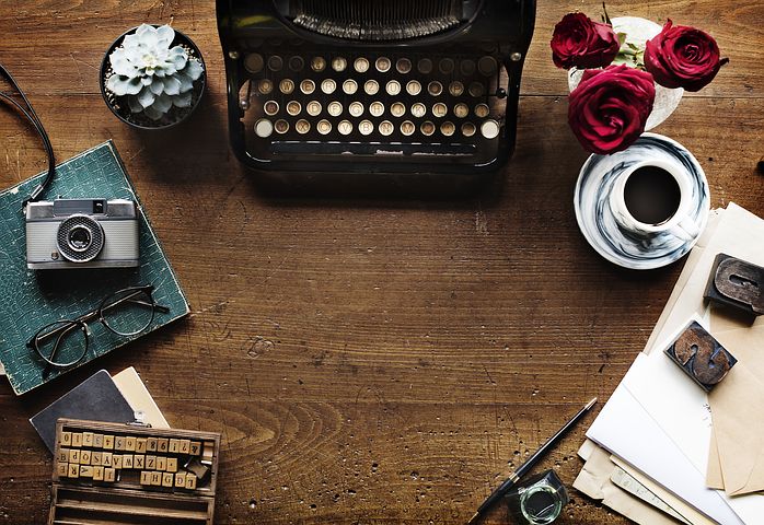 typewriter 2306479 480